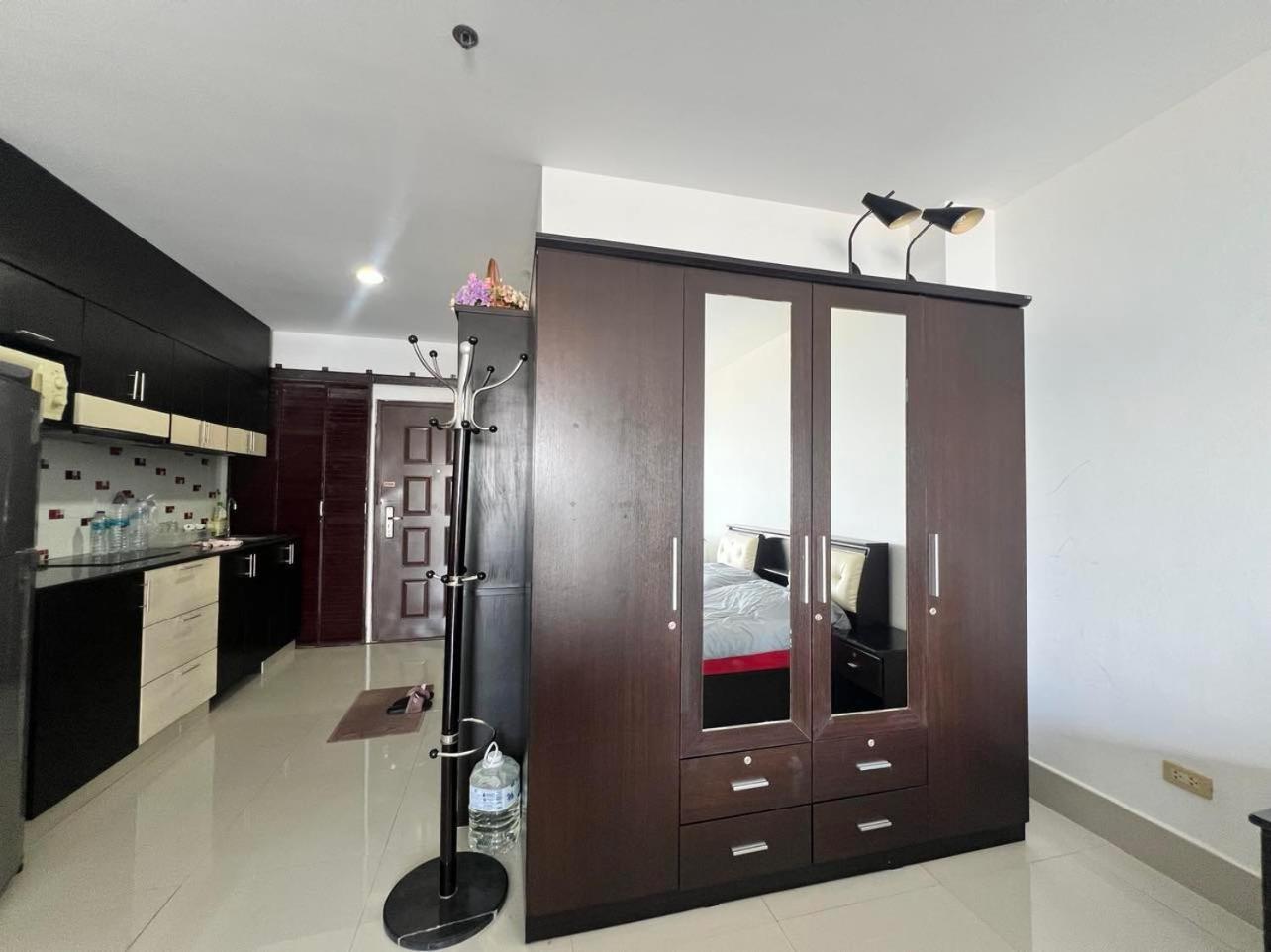 Viewtalay Beachfront By Nd Pattaya Exterior photo