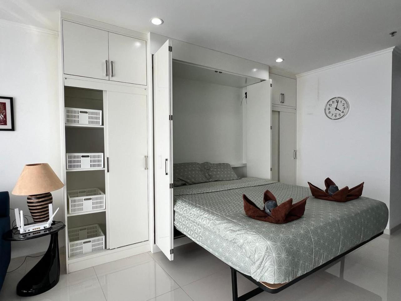 Viewtalay Beachfront By Nd Pattaya Exterior photo